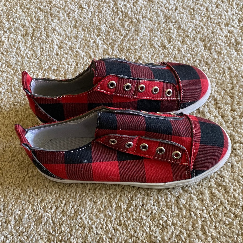 Women’s shoes, size 7 (37)